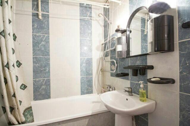 Apartment Internacionalnaya 13 ミンスク エクステリア 写真